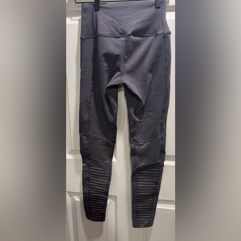 Alo Yoga Moto Leggings High Waist Ribbed Panel-Size Medium - Picture 5 of 9
